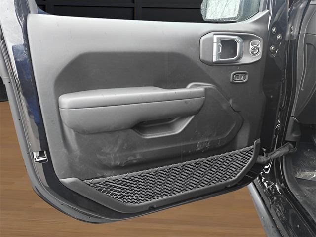 new 2025 Jeep Wrangler car, priced at $54,595