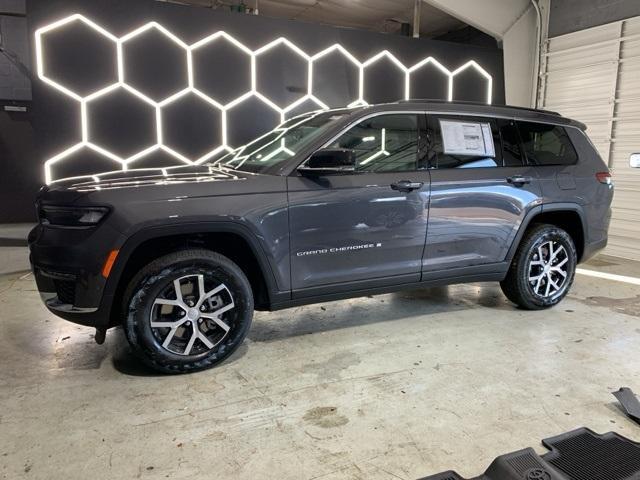 new 2025 Jeep Grand Cherokee L car, priced at $48,690