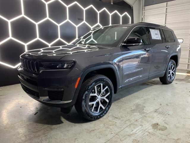 new 2025 Jeep Grand Cherokee L car, priced at $48,690