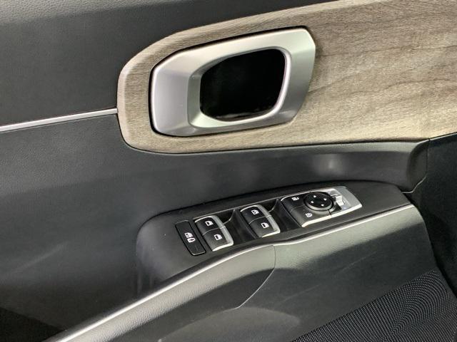 used 2022 Kia Sorento car, priced at $29,795