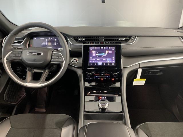 new 2025 Jeep Grand Cherokee car, priced at $46,130