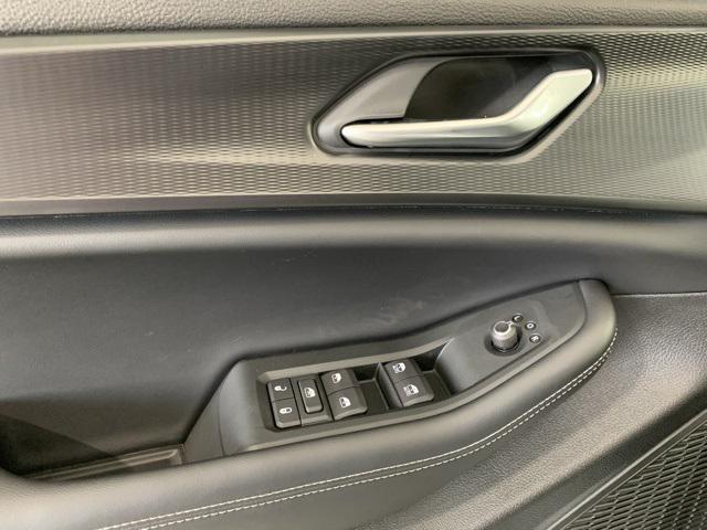 new 2025 Jeep Grand Cherokee car, priced at $46,130