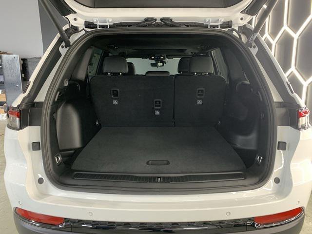 new 2025 Jeep Grand Cherokee car, priced at $46,130