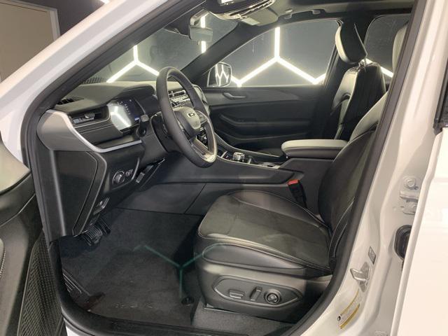 new 2025 Jeep Grand Cherokee car, priced at $46,130