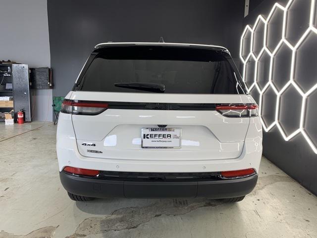 new 2025 Jeep Grand Cherokee car, priced at $46,130