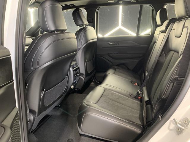 new 2025 Jeep Grand Cherokee car, priced at $46,130