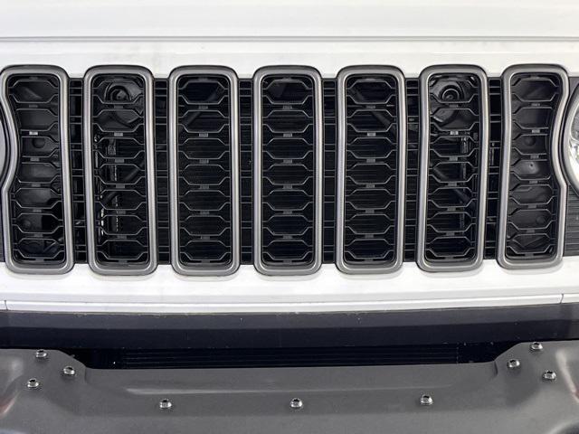 new 2025 Jeep Gladiator car, priced at $48,876