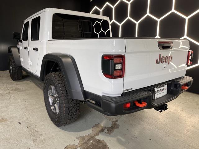 new 2025 Jeep Gladiator car, priced at $48,876