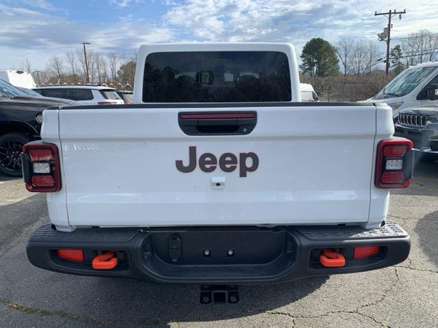 new 2025 Jeep Gladiator car, priced at $48,200