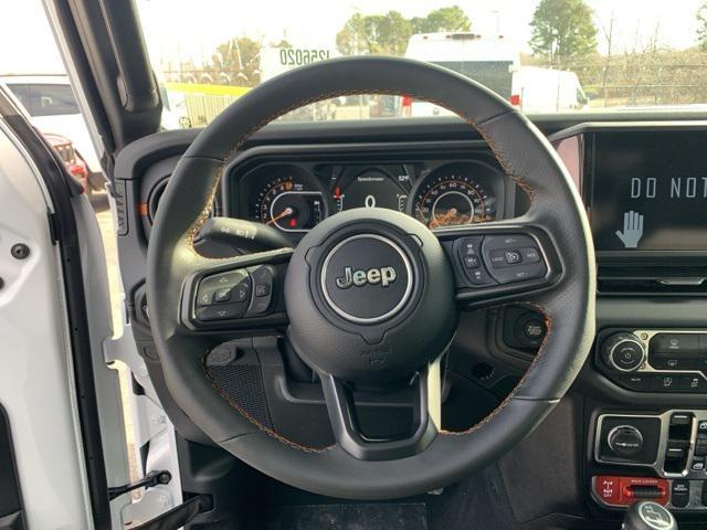 new 2025 Jeep Gladiator car, priced at $48,200
