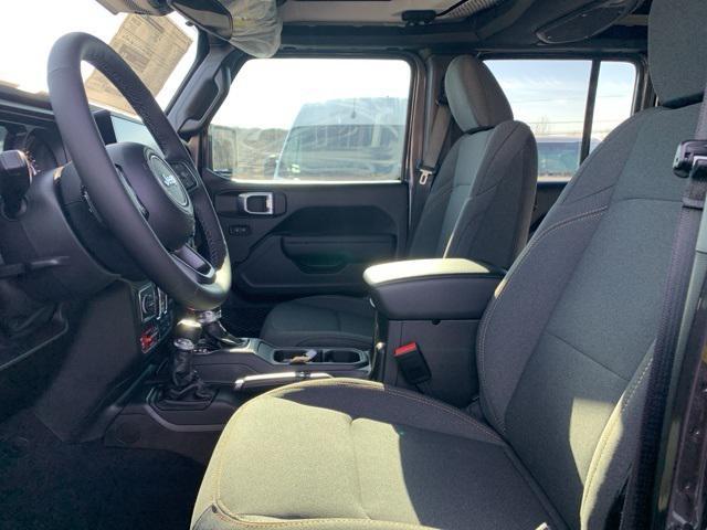 new 2025 Jeep Wrangler car, priced at $48,261