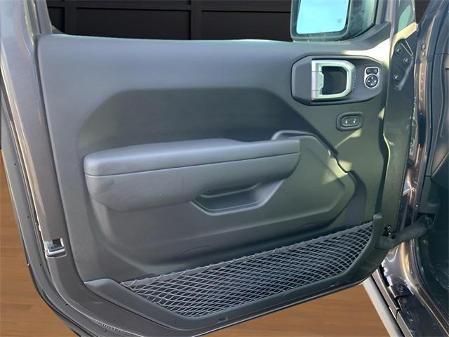 new 2025 Jeep Wrangler car, priced at $51,475
