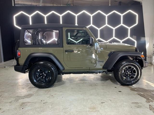 new 2025 Jeep Wrangler car, priced at $32,755