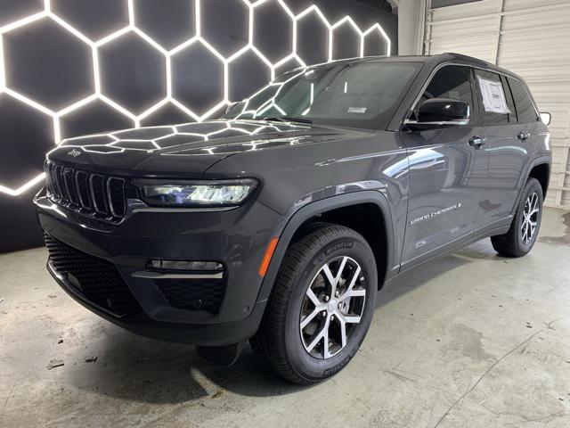 new 2025 Jeep Grand Cherokee car, priced at $49,391