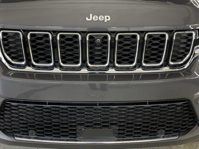 new 2025 Jeep Grand Cherokee car, priced at $49,391