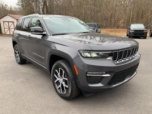 new 2025 Jeep Grand Cherokee car, priced at $49,179
