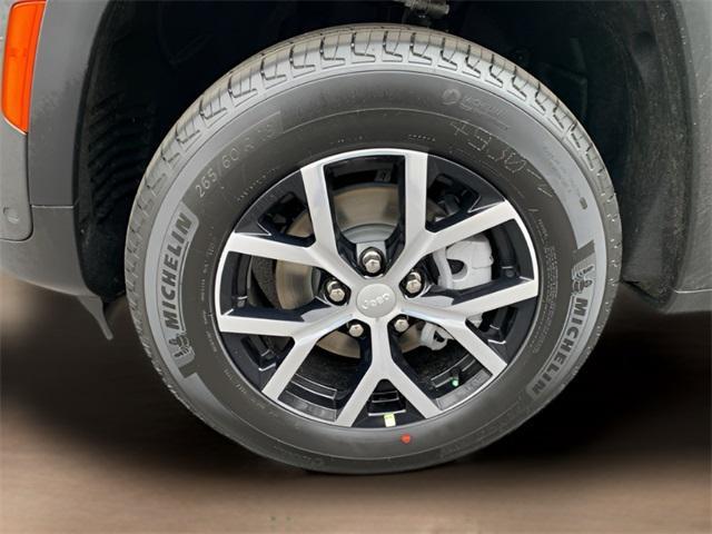 new 2025 Jeep Grand Cherokee car, priced at $48,850