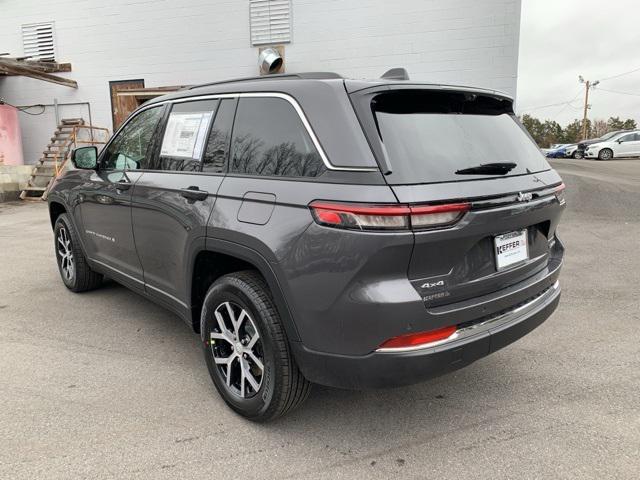 new 2025 Jeep Grand Cherokee car, priced at $49,179