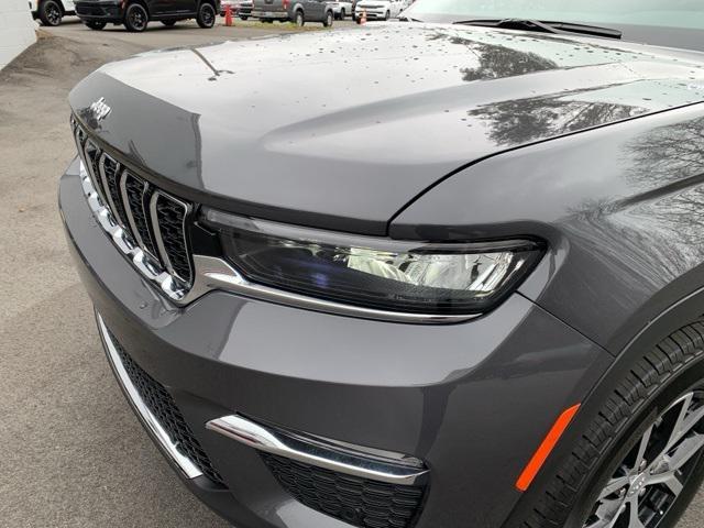 new 2025 Jeep Grand Cherokee car, priced at $49,179