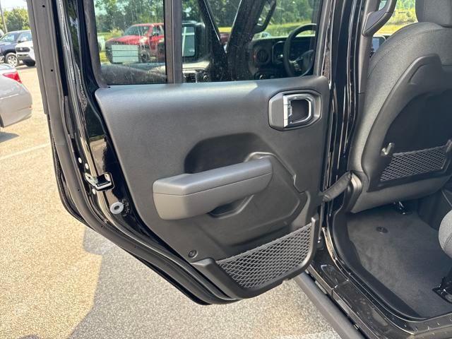 new 2025 Jeep Wrangler car, priced at $55,241