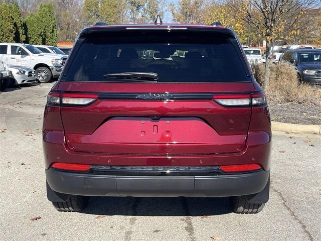 new 2024 Jeep Grand Cherokee car, priced at $39,849