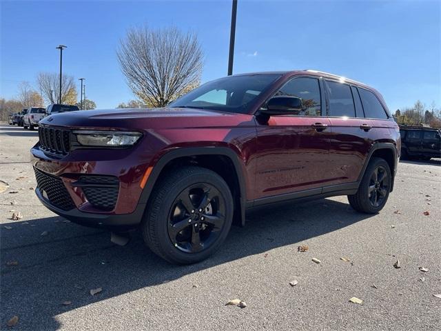 new 2024 Jeep Grand Cherokee car, priced at $39,849