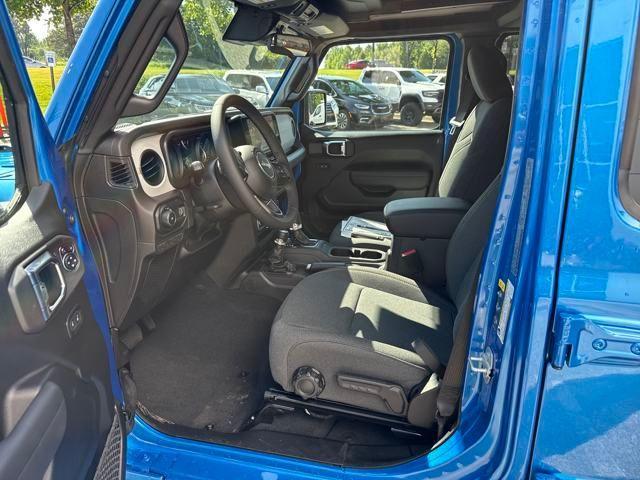 new 2025 Jeep Wrangler car, priced at $50,181