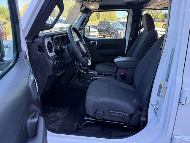 new 2025 Jeep Gladiator car, priced at $39,942