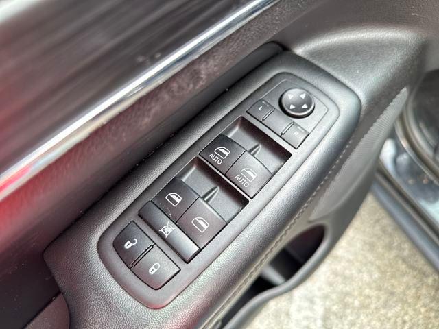 used 2021 Jeep Grand Cherokee car, priced at $21,785
