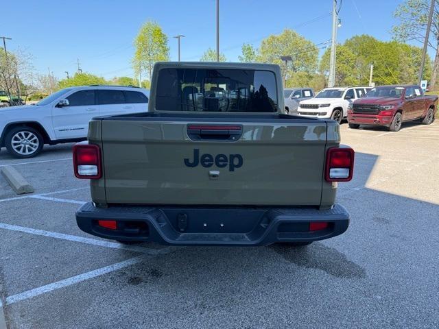 new 2025 Jeep Gladiator car, priced at $42,704