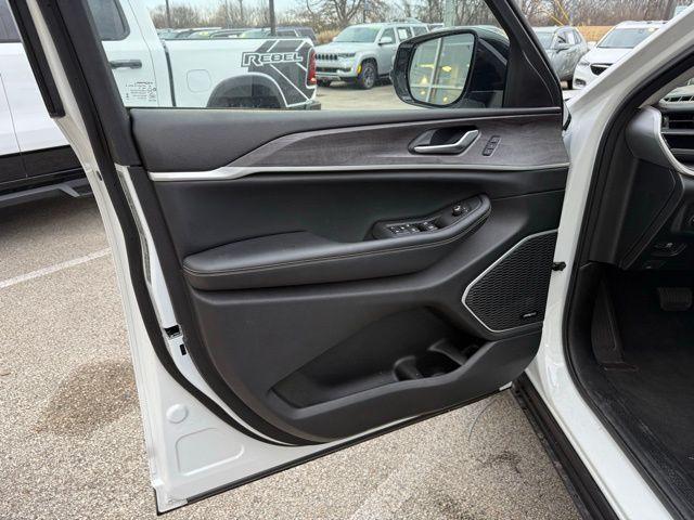 used 2023 Jeep Grand Cherokee 4xe car, priced at $36,132