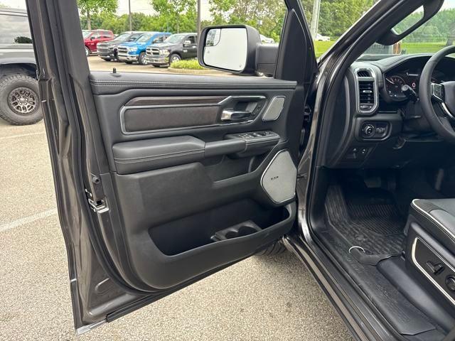 new 2025 Ram 1500 car, priced at $61,881