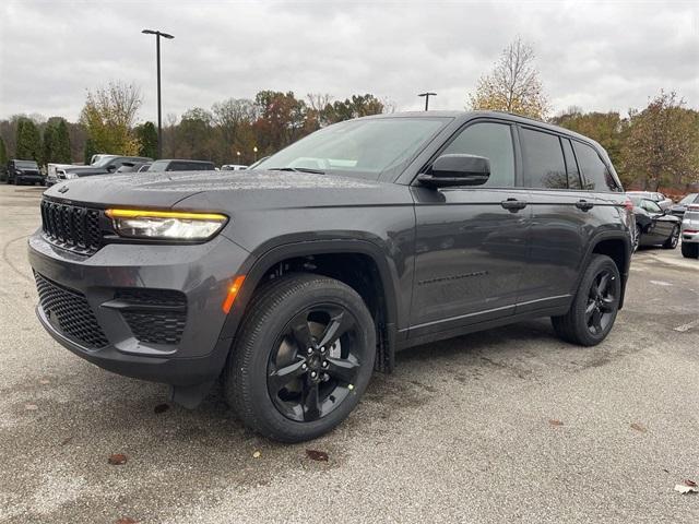 new 2024 Jeep Grand Cherokee car, priced at $43,333