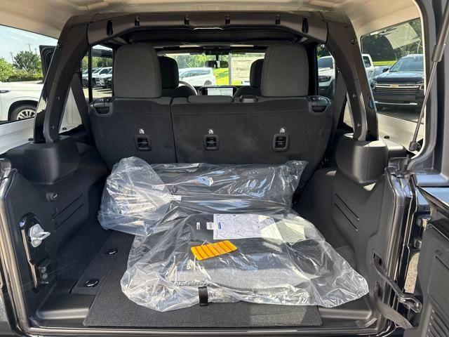 new 2025 Jeep Wrangler car, priced at $51,064