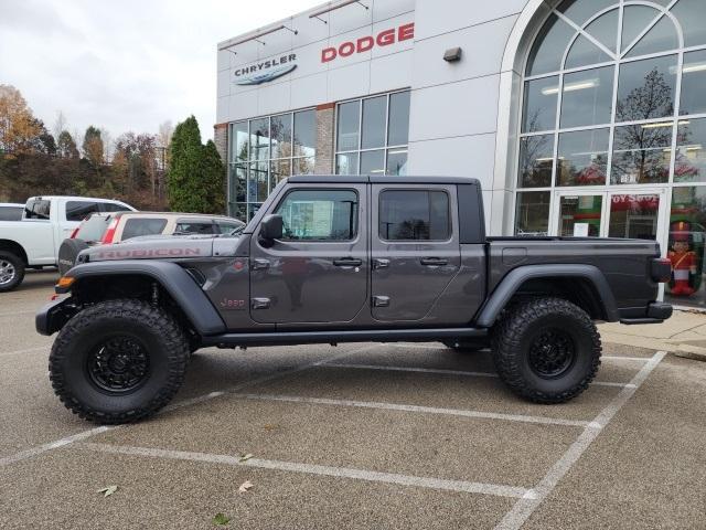 new 2024 Jeep Gladiator car, priced at $61,492