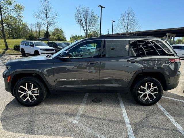 used 2024 Jeep Grand Cherokee car, priced at $39,747