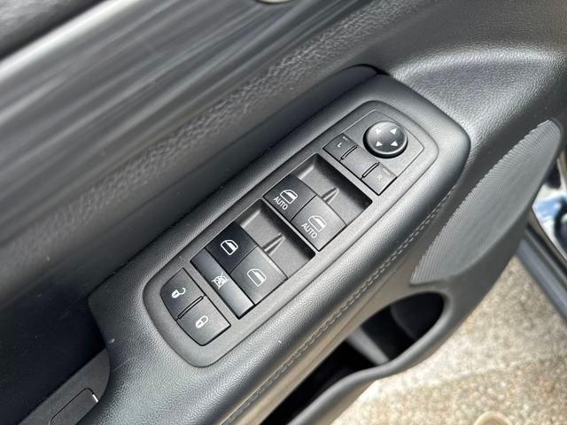 used 2021 Jeep Grand Cherokee car, priced at $25,564