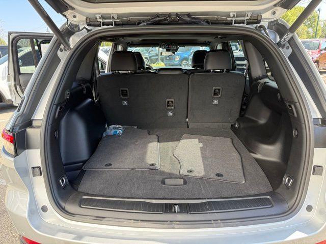 new 2025 Jeep Grand Cherokee car, priced at $41,030