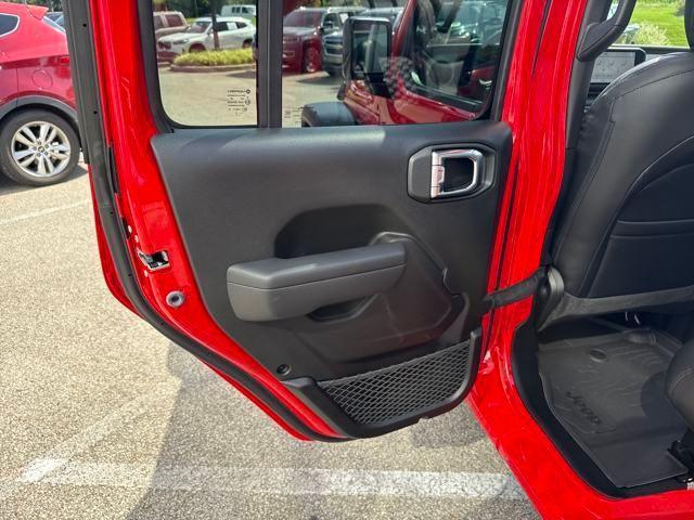 new 2025 Jeep Wrangler car, priced at $54,259