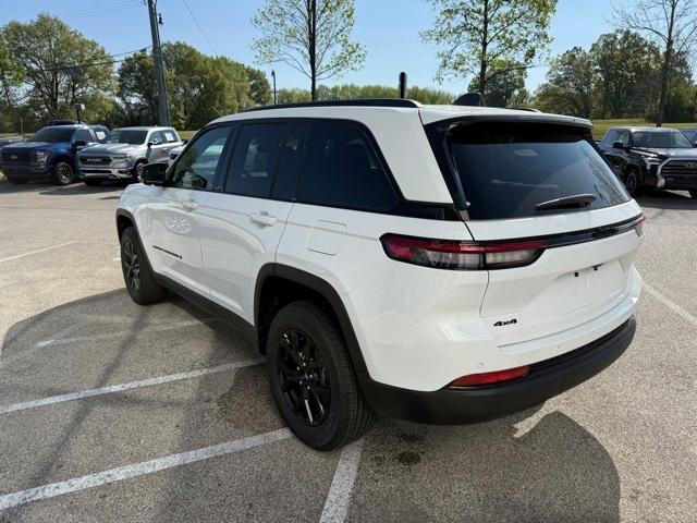 new 2025 Jeep Grand Cherokee car, priced at $42,165