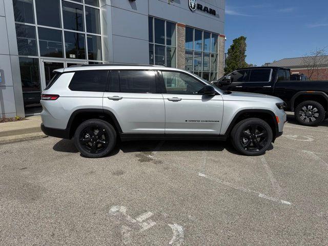 new 2025 Jeep Grand Cherokee L car, priced at $45,092