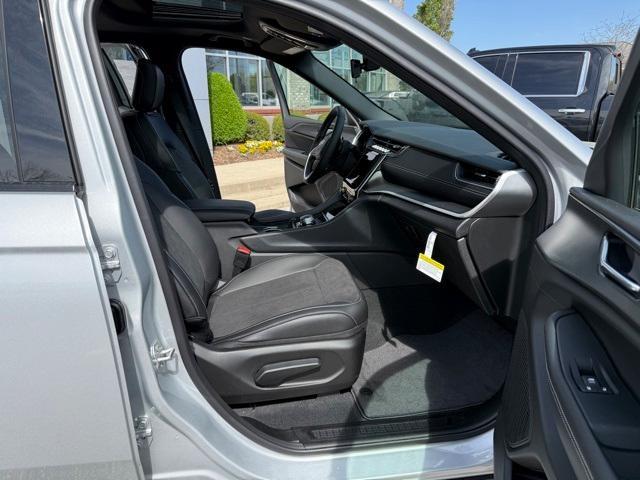 new 2025 Jeep Grand Cherokee L car, priced at $46,750