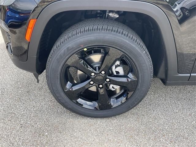 new 2024 Jeep Grand Cherokee car, priced at $41,213