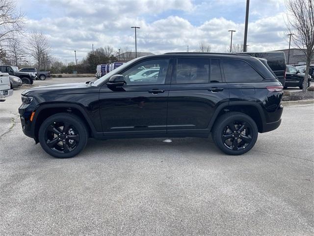 new 2024 Jeep Grand Cherokee car, priced at $41,213