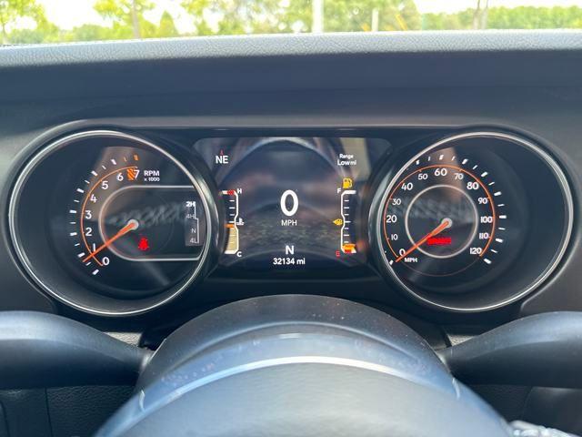 used 2023 Jeep Gladiator car, priced at $39,634