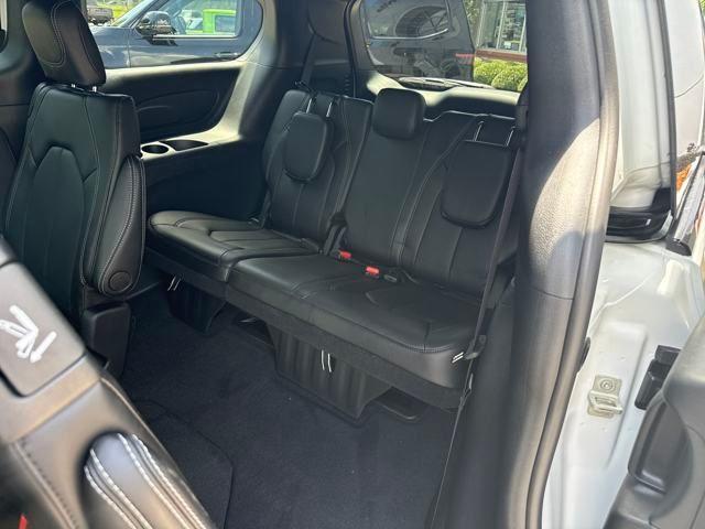 new 2025 Chrysler Pacifica car, priced at $47,295