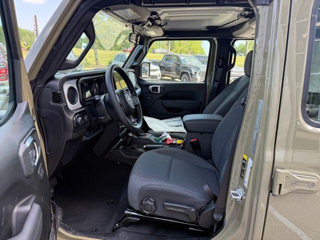 new 2025 Jeep Wrangler car, priced at $41,220