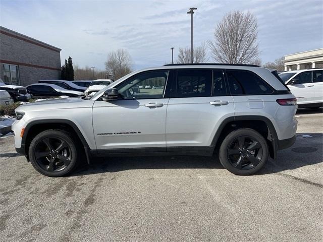 new 2024 Jeep Grand Cherokee car, priced at $39,807