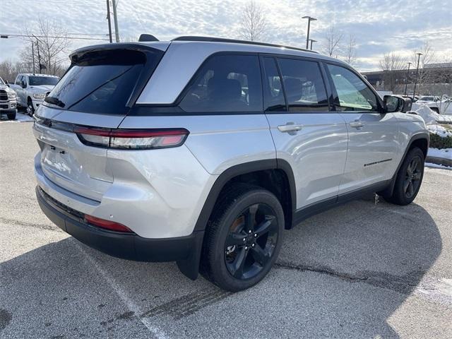 new 2024 Jeep Grand Cherokee car, priced at $39,807