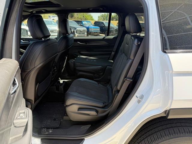 new 2025 Jeep Grand Cherokee L car, priced at $46,230